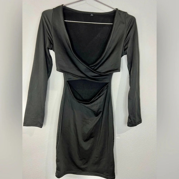 🆕 Black Long Sleeve Wrap Front Dress with Waist Peak a boo - Picture 3 of 5